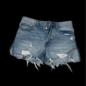 Free People mid rise cut off jean distressed denim short 
Size 28
Light blue